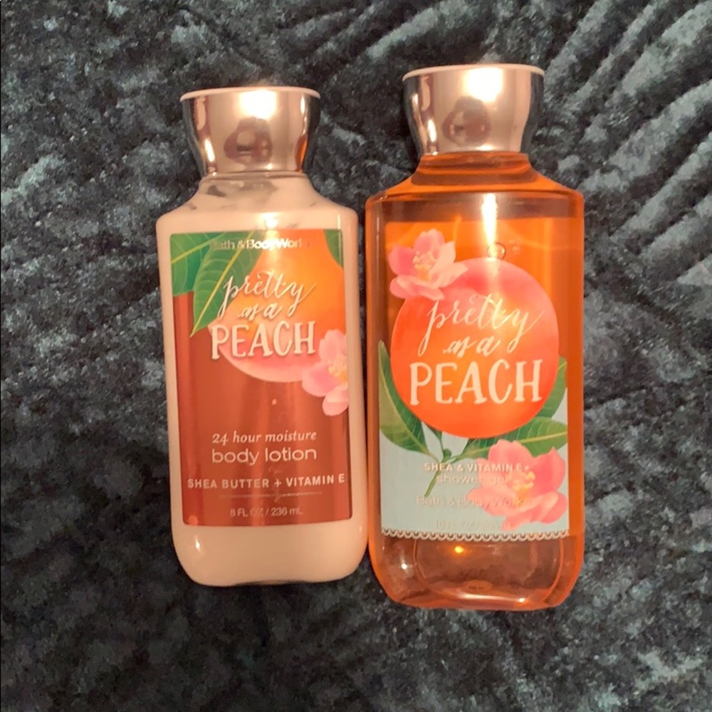 BATH AND BODY WORKS
